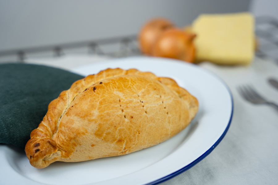 10 x Traditional Cornish & 10 x Cheese & Onion 200g Party Pasties