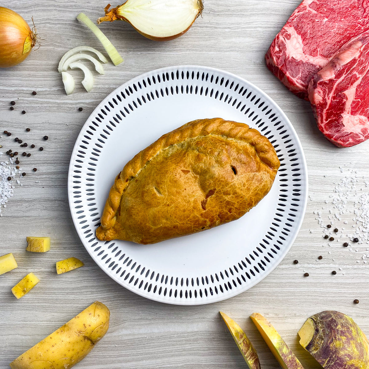 GIANT 8 x Traditional Cornish Pasties ( PreBaked )