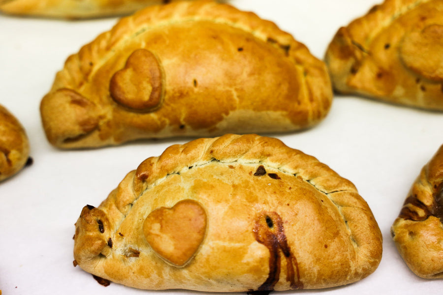 Mothers Day Love Heart Traditional Cornish Pasties ( Pre-Baked 340g )