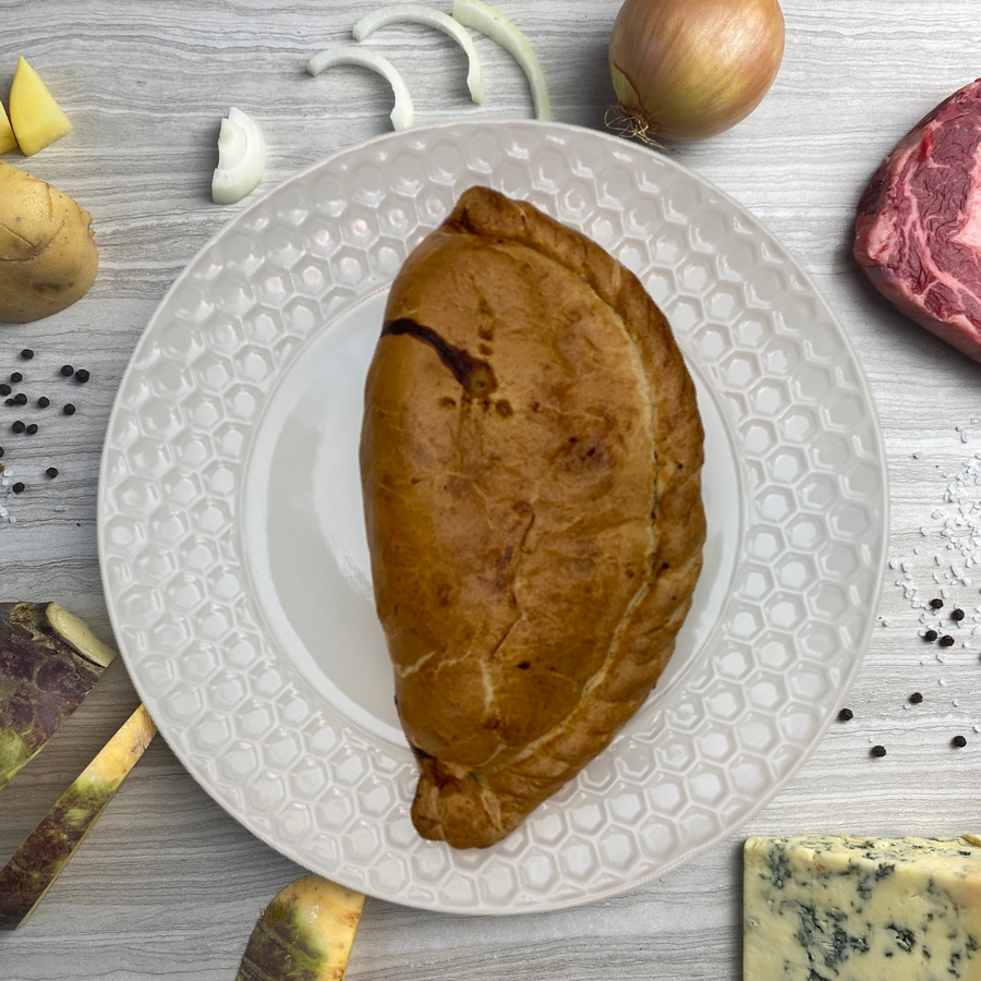 GIANT 8 x Beef & Stilton Pasties ( Pre-Baked )